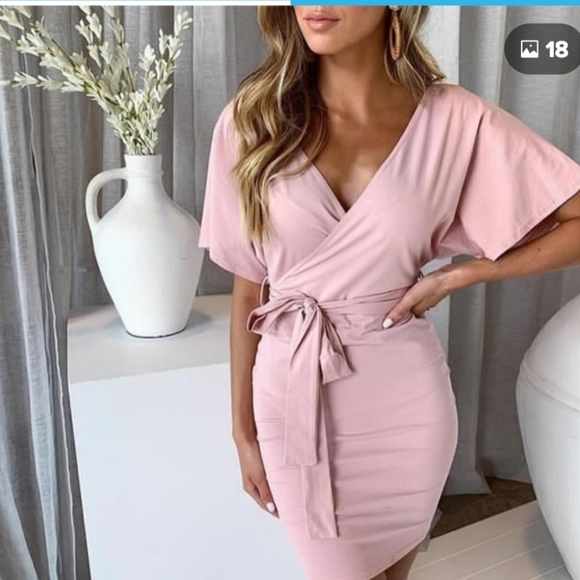 Dress 👗 - Picture 2 of 2